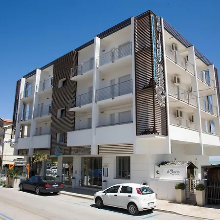 아파트호텔 Il Conero Mare 4*