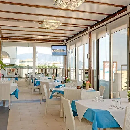 Il Conero Mare 3*